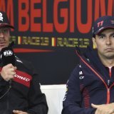 Valtteri Bottas (à gauche) et Sergio Perez piloteront pour Cadillac en F1 en 2026 KEYSTONE/AP/Geert Vanden Wijngaert